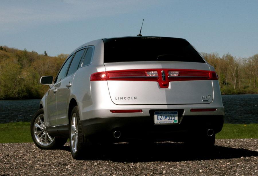  Lincoln MKT EcoBoost 2010 года  (фото 5 из 31)